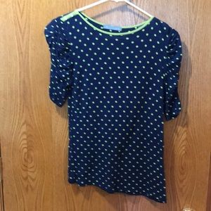 Button sleeve tee